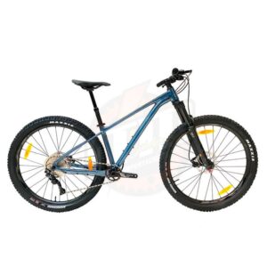 "GIANT Fathom MTB"